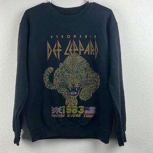 Goodie Two Sleeves Def Leppard Crewneck pullover small